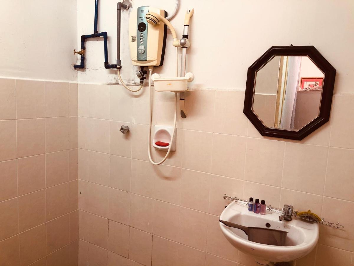 Sinar Ara Homestay Lunas Екстериор снимка